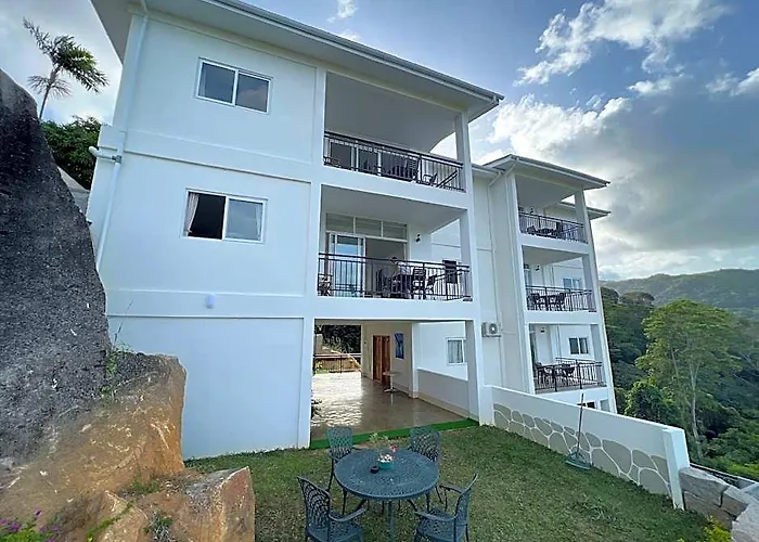 Creole Pearl Self Catering Hotel