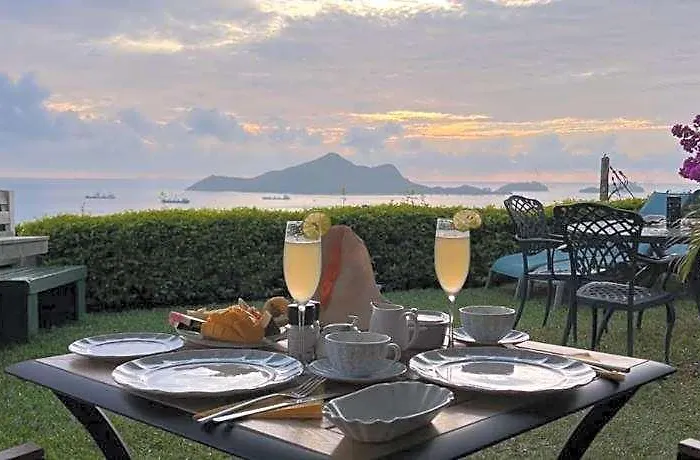Creole Pearl Self Catering Hotel 4*