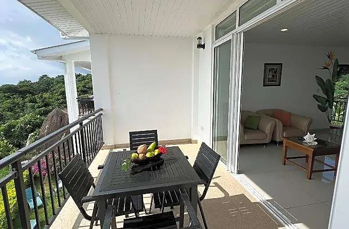 Creole Pearl Self Catering Hotel 4*